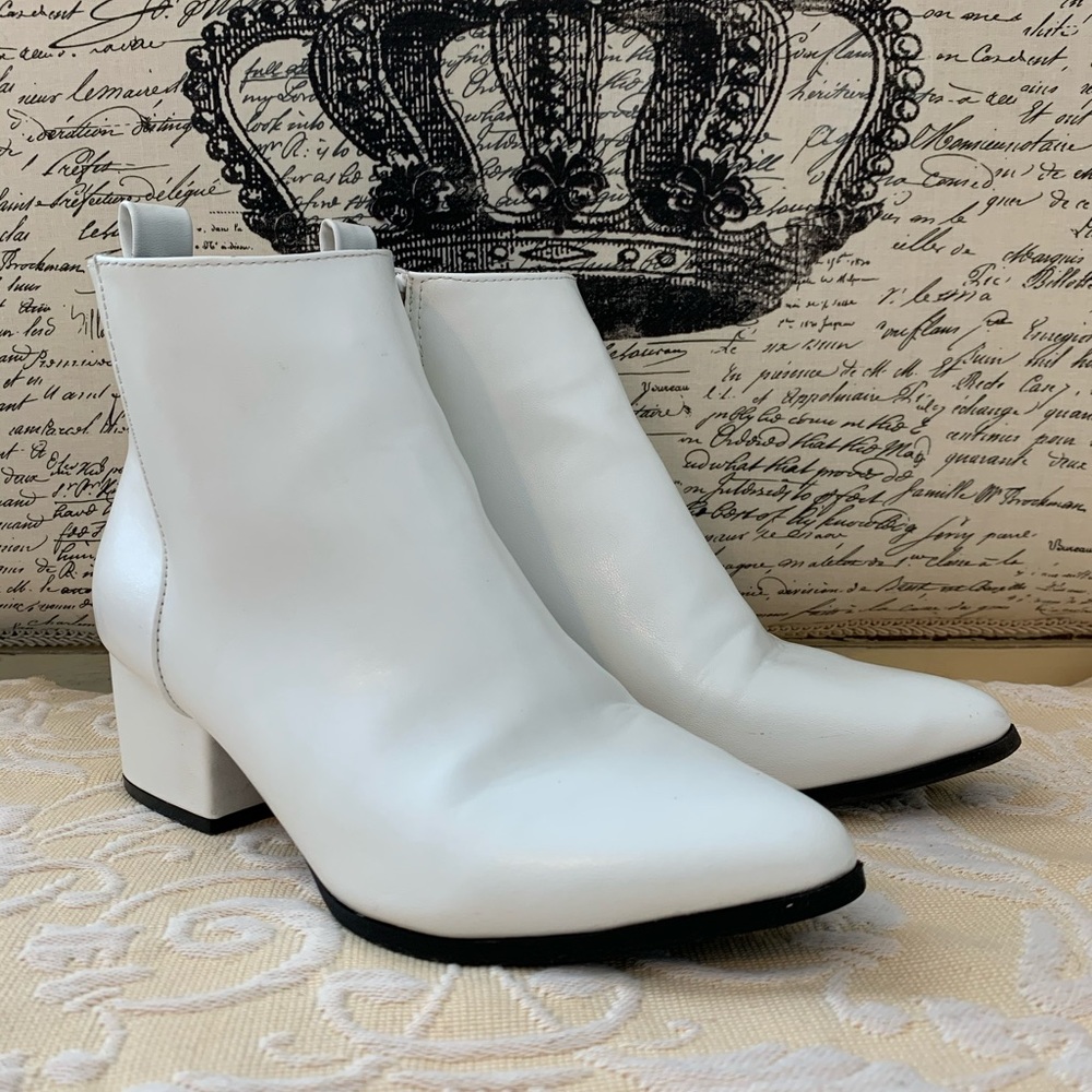 Ankle boots Sz 5.5